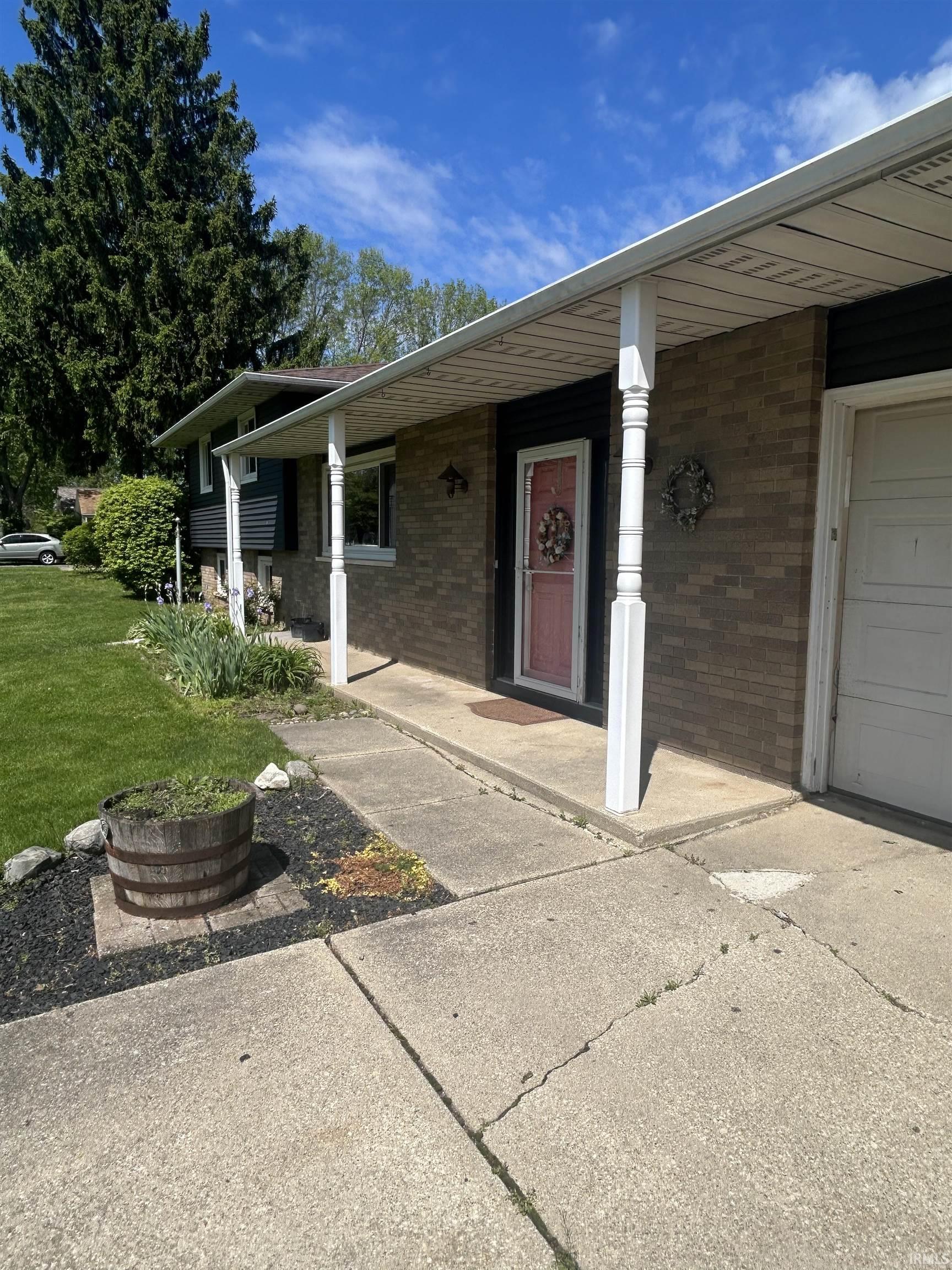 1237 Hampshire Drive South Bend IN 46614