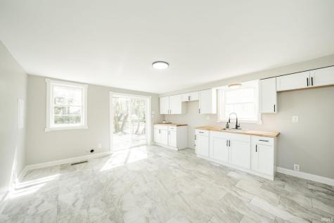 314 Craven Street Sweetser IN 46987