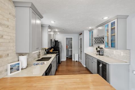 5100 E Quiet Water Court Monticello IN 47960