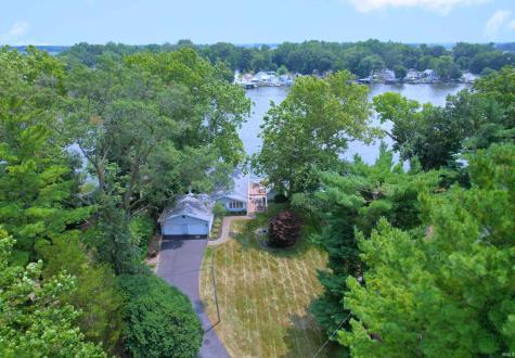 5100 E Quiet Water Court Monticello IN 47960