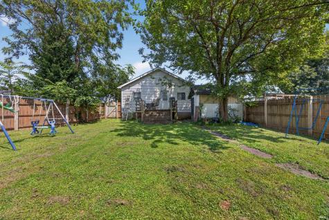 617 S 8th Street Mitchell IN 47446