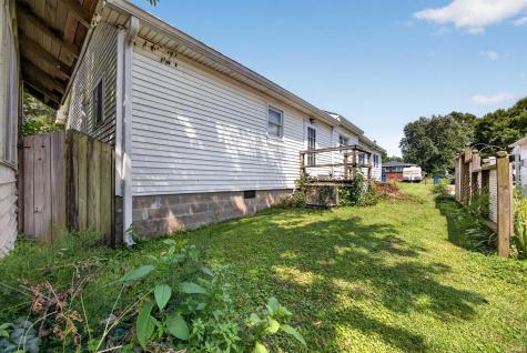 617 S 8th Street Mitchell IN 47446