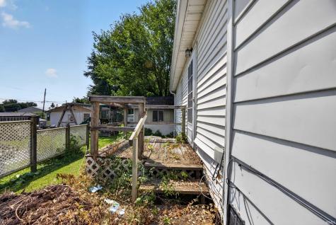 617 S 8th Street Mitchell IN 47446