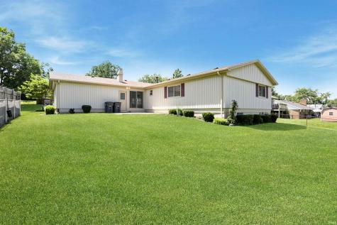 324 Indian Trail Evansville IN 47715