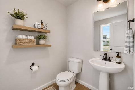 2271 Highlander Drive Warsaw IN 46580