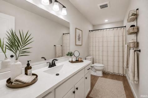 2271 Highlander Drive Warsaw IN 46580