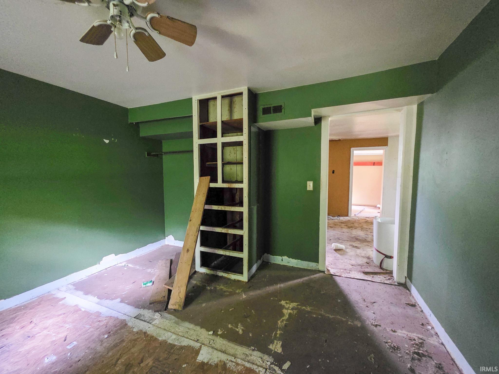 51855 E County Line Road Middlebury IN 46540