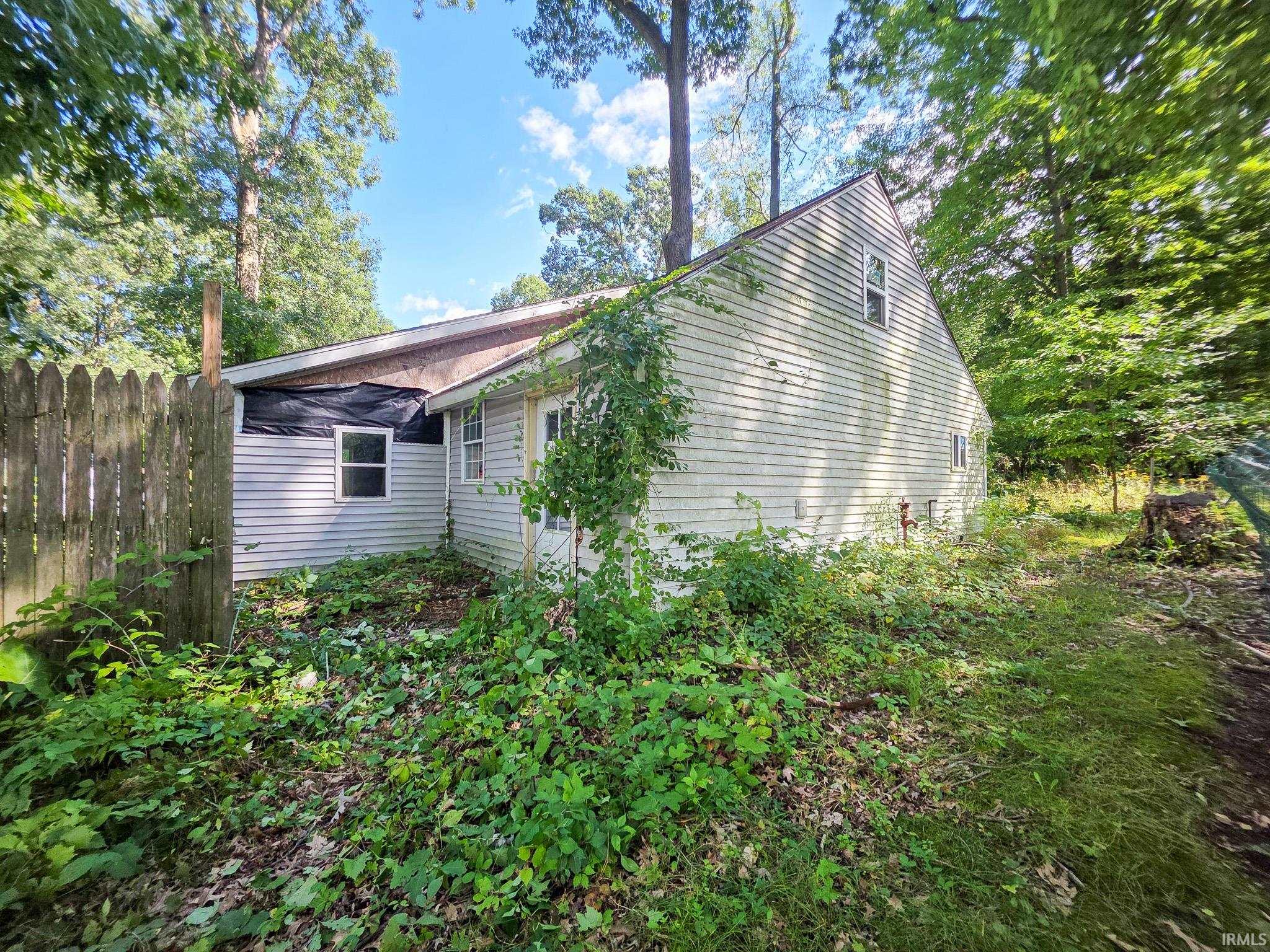 51855 E County Line Road Middlebury IN 46540