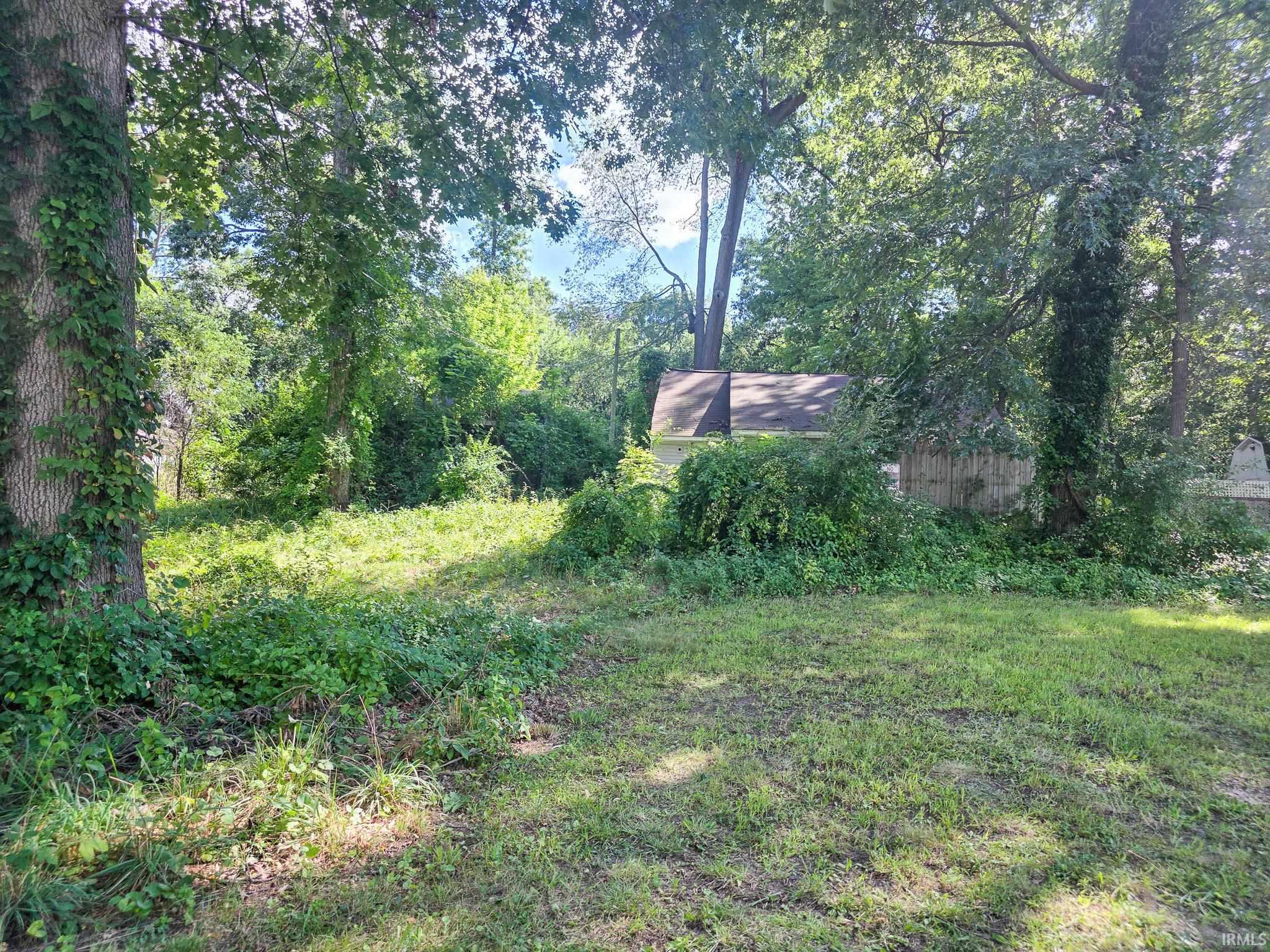 51855 E County Line Road Middlebury IN 46540
