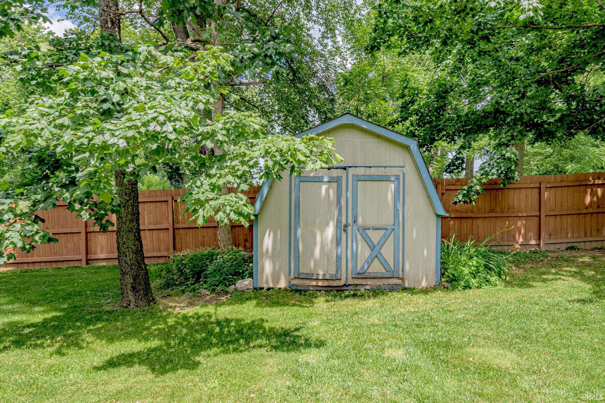 3434 N Berry Patch Lane Warsaw IN 46582