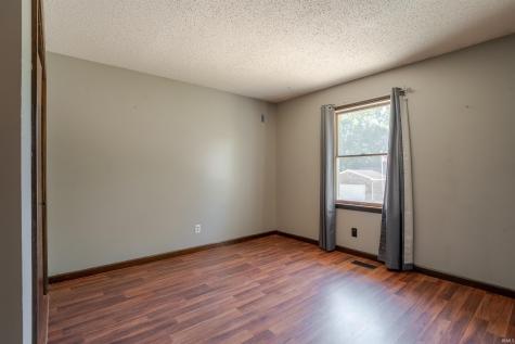 1207 Westwood Hills Drive Evansville IN 47720