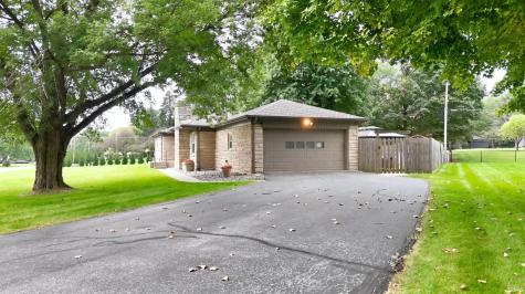 6226 E Hills Road Fort Wayne IN 46804