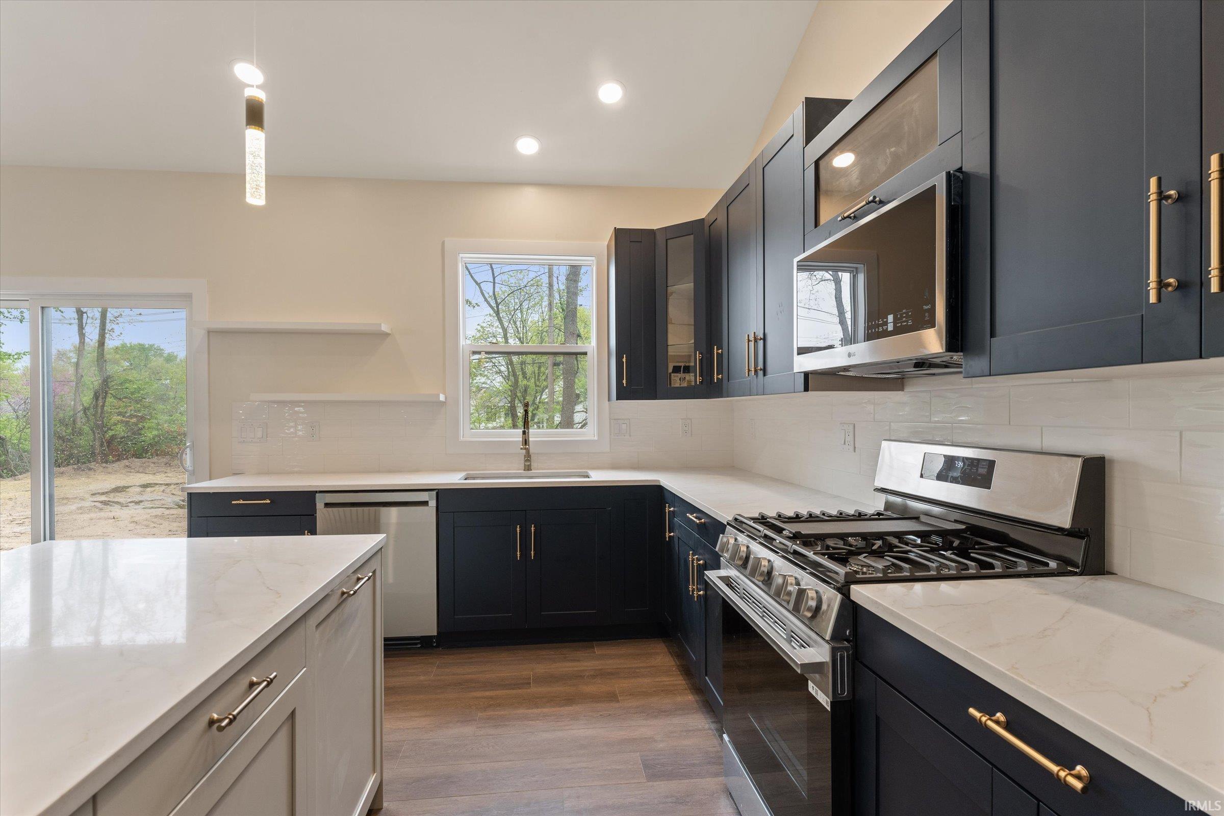 2411 Wildflower Cove Mishawaka IN 46545