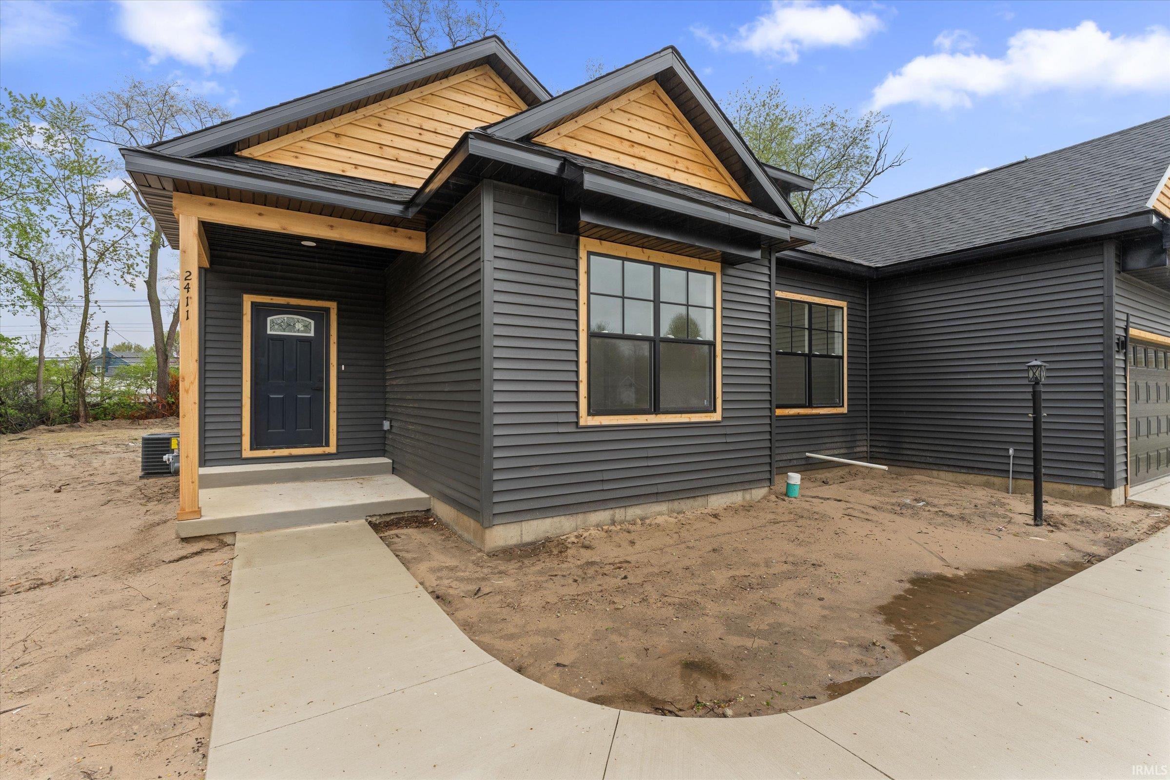 2411 Wildflower Cove Mishawaka IN 46545