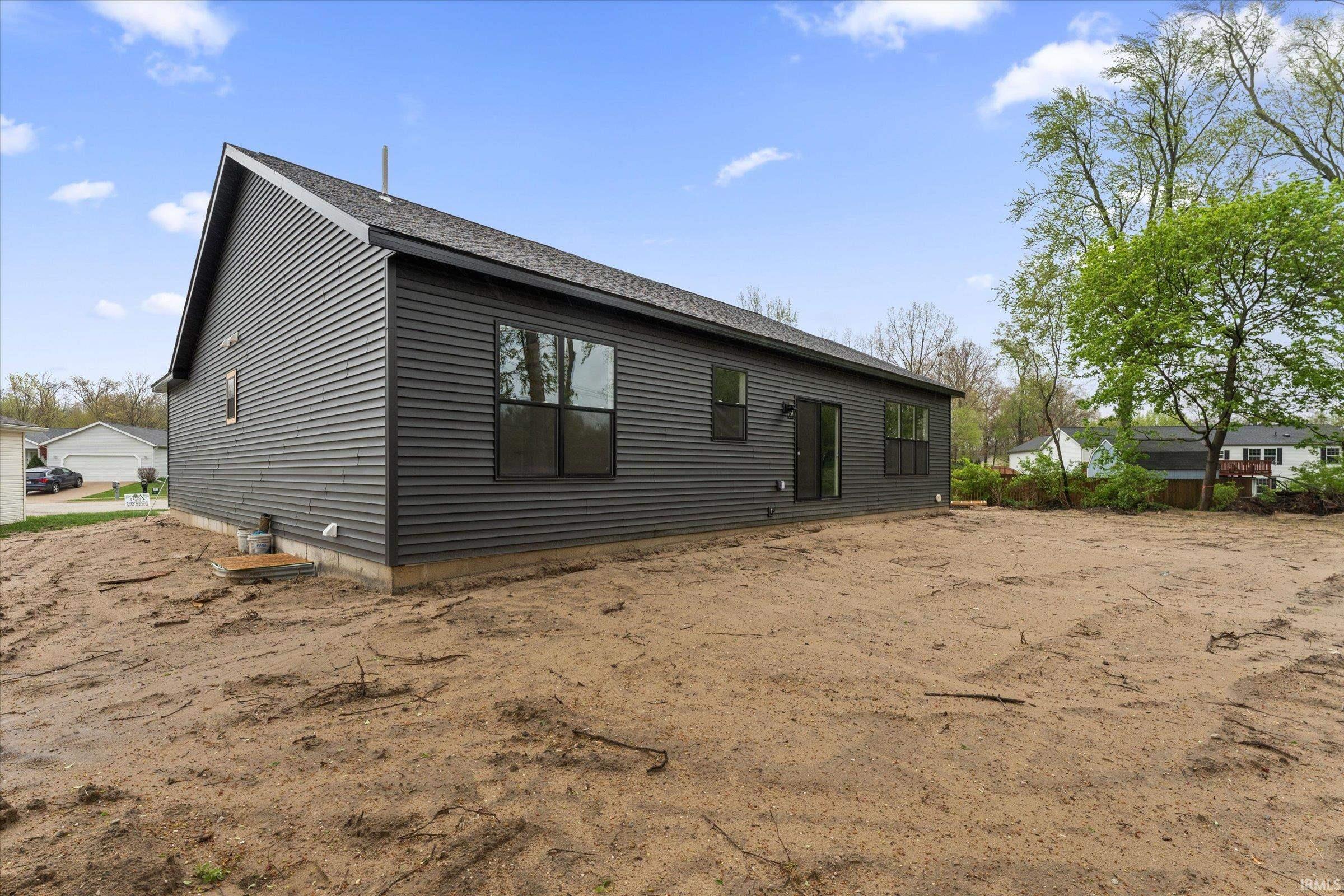 2411 Wildflower Cove Mishawaka IN 46545