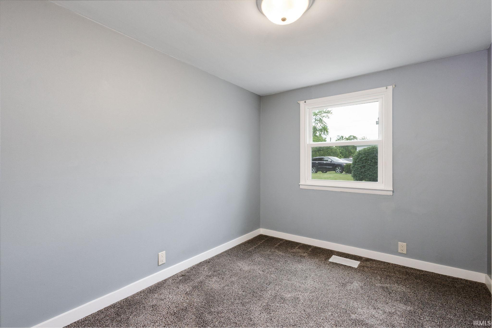 1624 Southeast Drive South Bend IN 46614