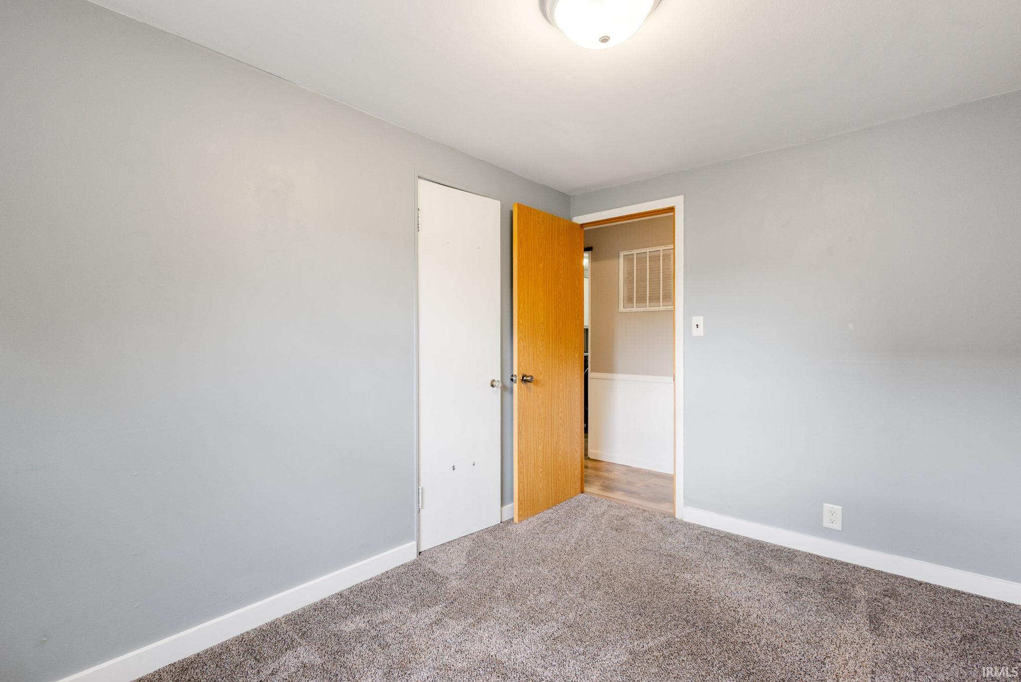 1624 Southeast Drive South Bend IN 46614