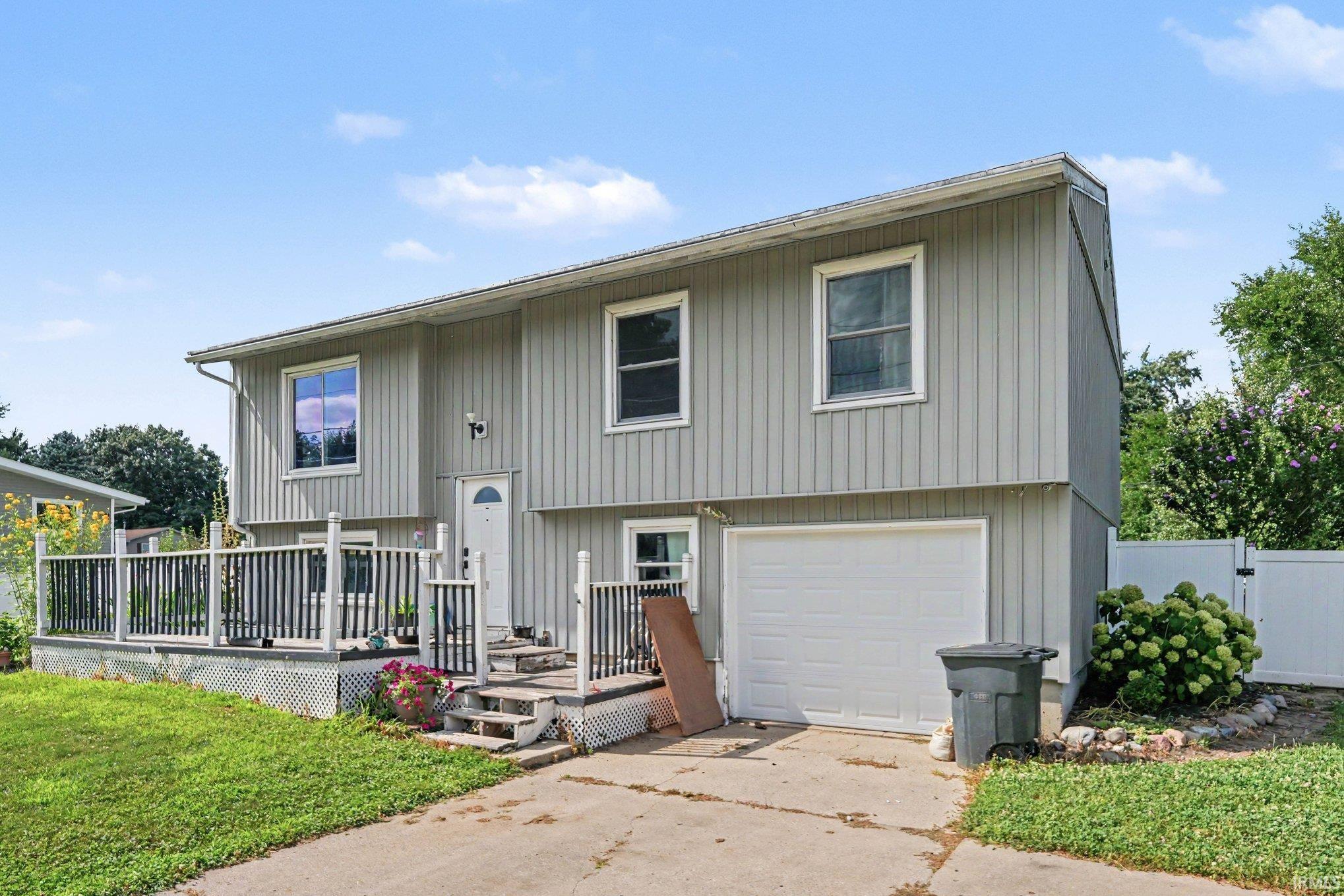 3121 Peddlers Village Road Goshen IN 46526