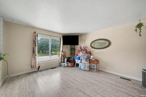 3121 Peddlers Village Road Goshen IN 46526