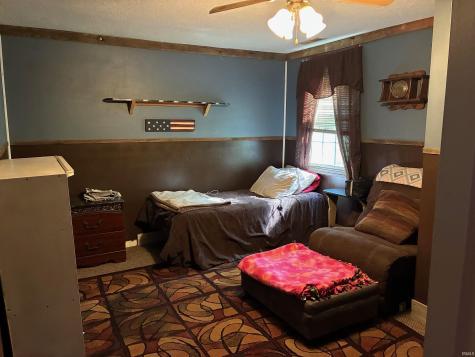 17 Boyer Street Williamsport IN 47993