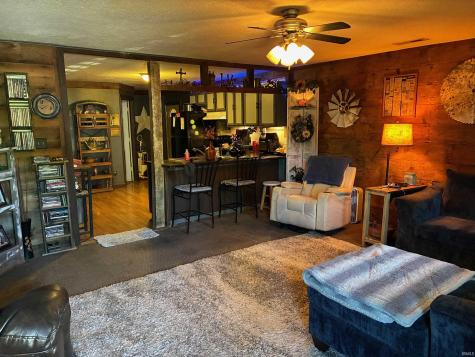 17 Boyer Street Williamsport IN 47993