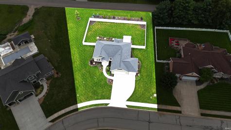 1207 E Dresdin Drive Warsaw IN 46580