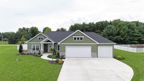 1207 E Dresdin Drive Warsaw IN 46580