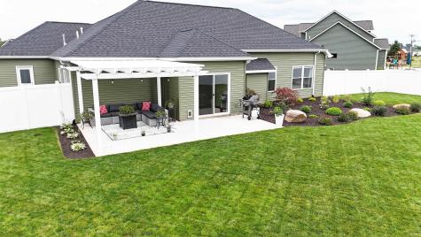 1207 E Dresdin Drive Warsaw IN 46580