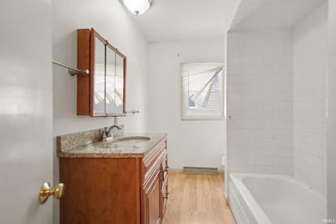 705 E Ross Avenue Warsaw IN 46580