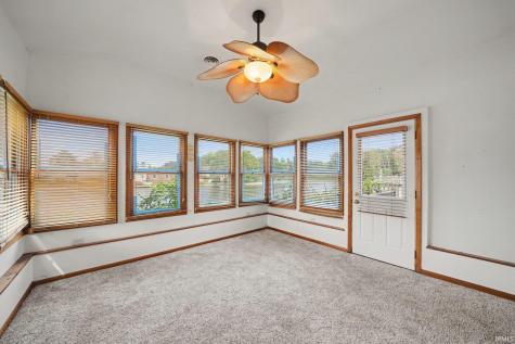 705 E Ross Avenue Warsaw IN 46580