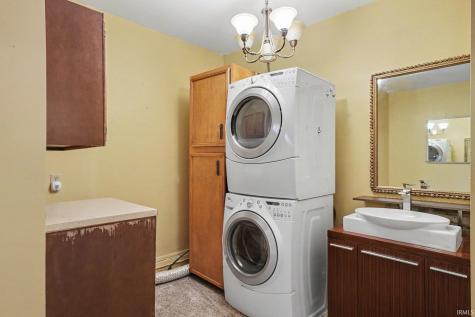 705 E Ross Avenue Warsaw IN 46580
