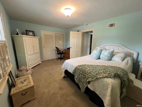 2015 E Gum Street Evansville IN 47714