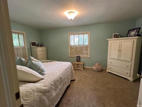 2015 E Gum Street Evansville IN 47714