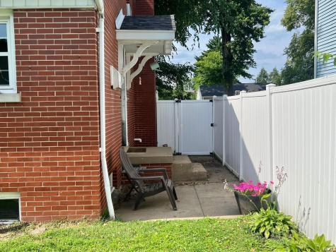 2015 E Gum Street Evansville IN 47714