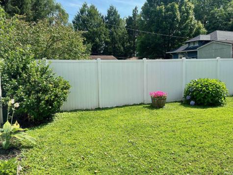 2015 E Gum Street Evansville IN 47714