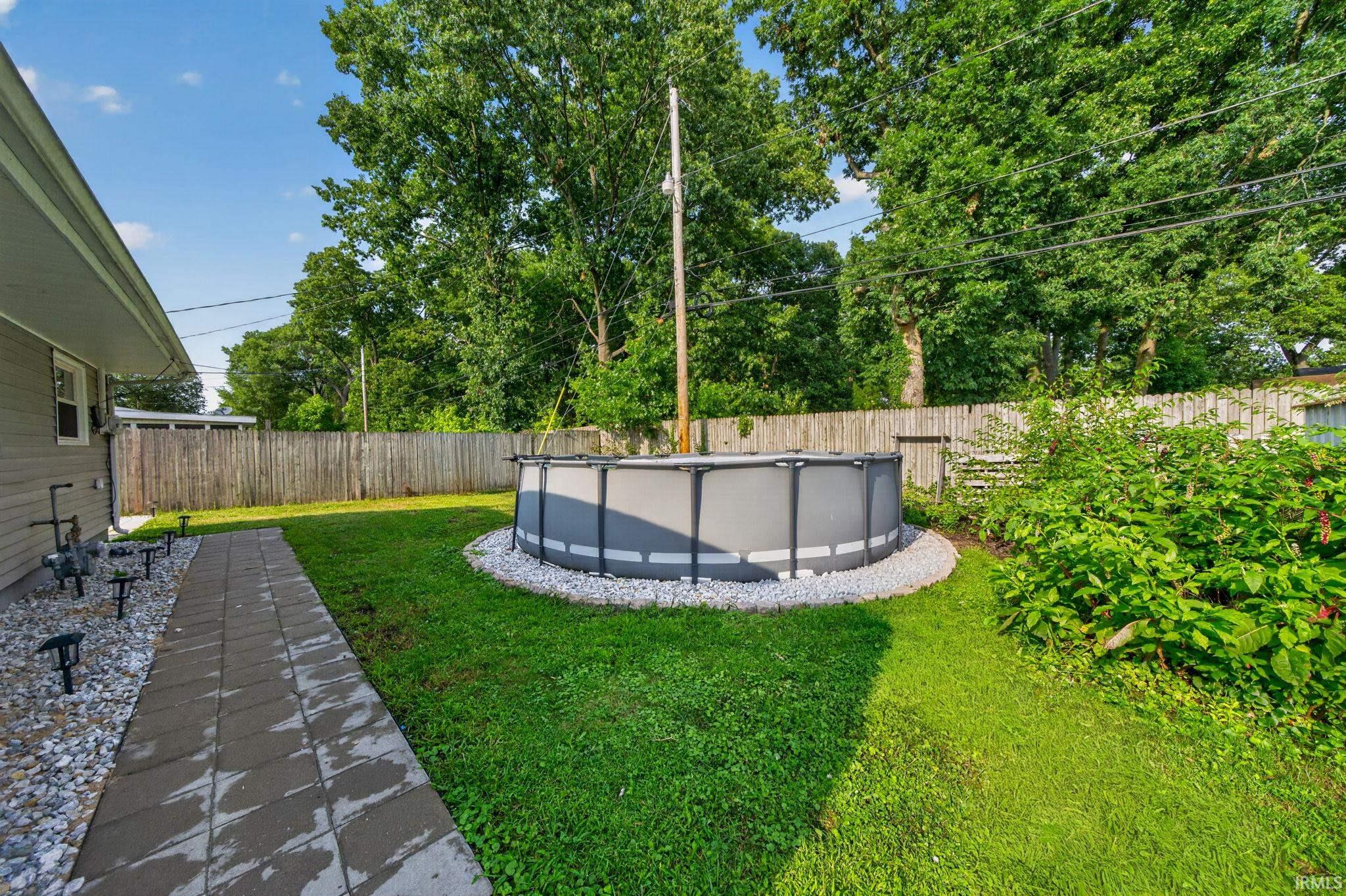 1240 Ebeling Drive South Bend IN 46615