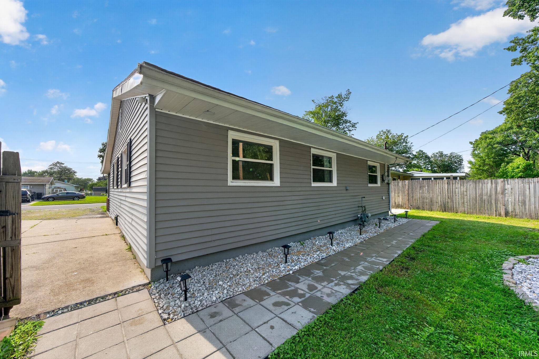1240 Ebeling Drive South Bend IN 46615