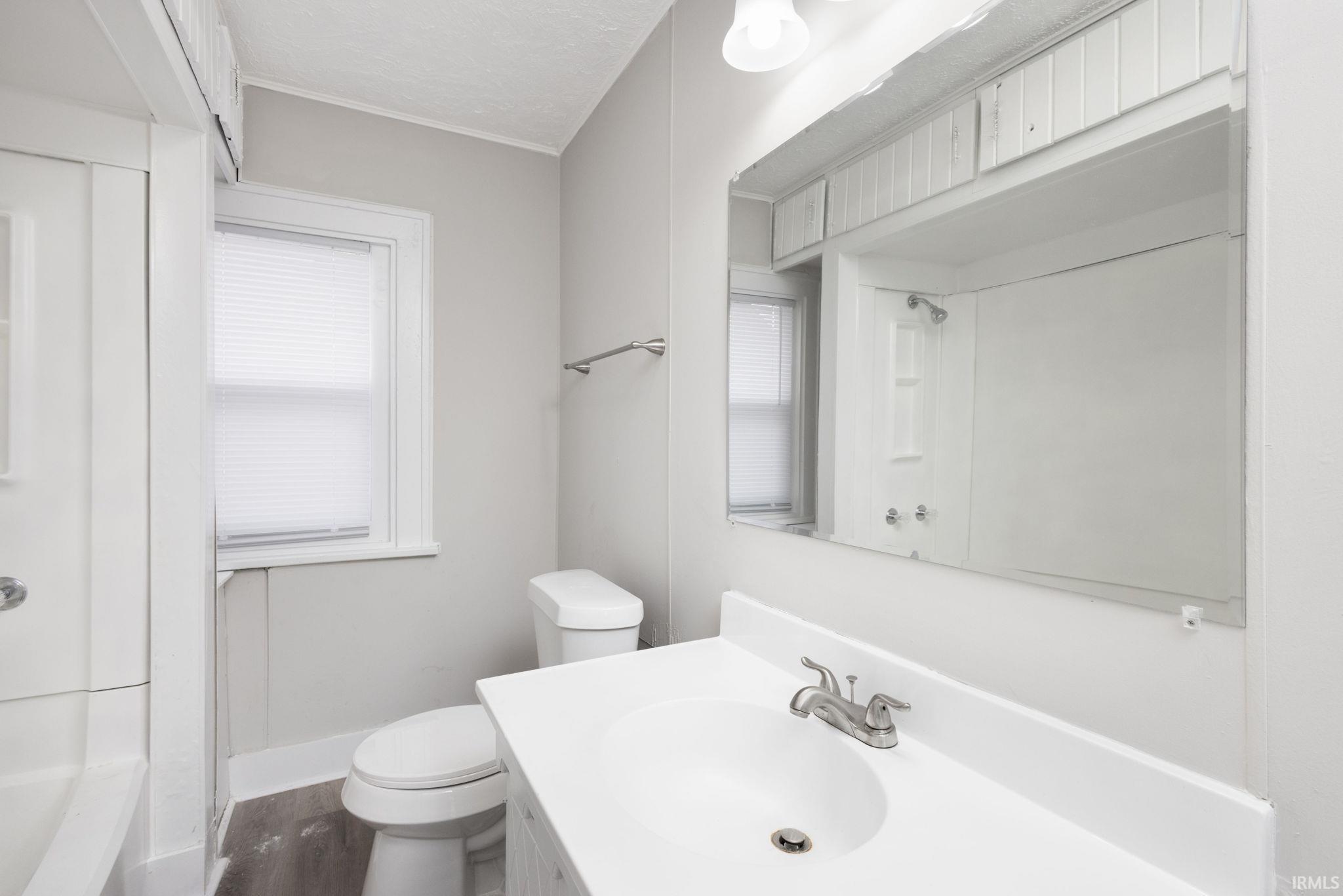 221 E 8th Street Mishawaka IN 46544