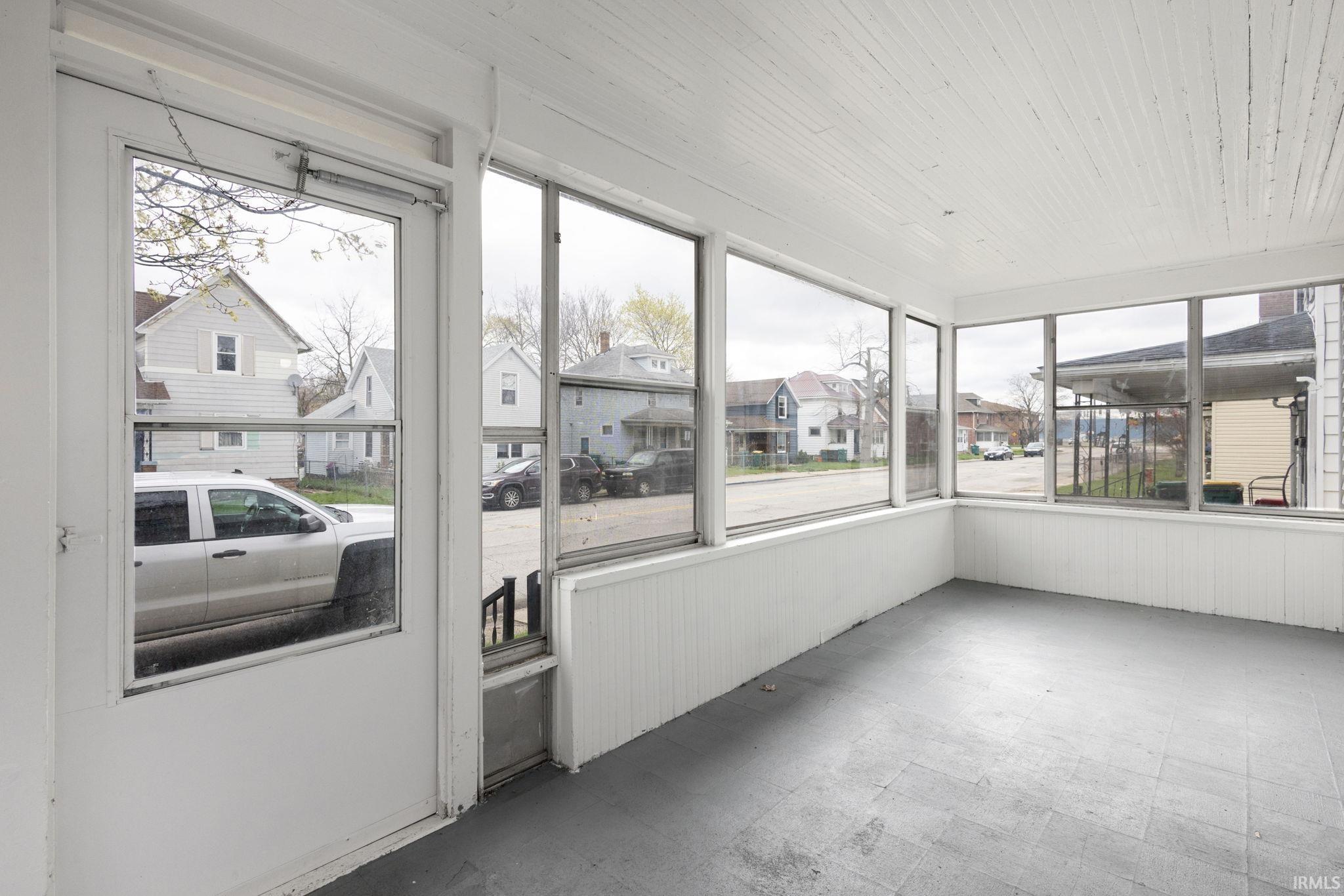 221 E 8th Street Mishawaka IN 46544