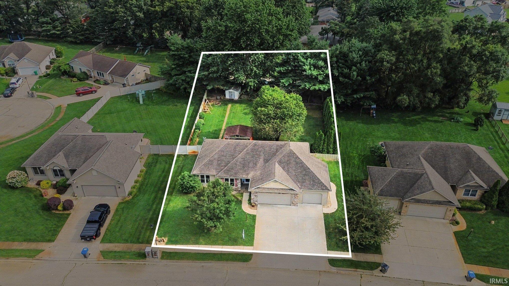 22352 Stonebridge Drive Elkhart IN 46514