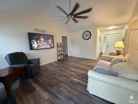 4 White Ridge Court Washington IN 47501