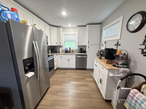 4 White Ridge Court Washington IN 47501