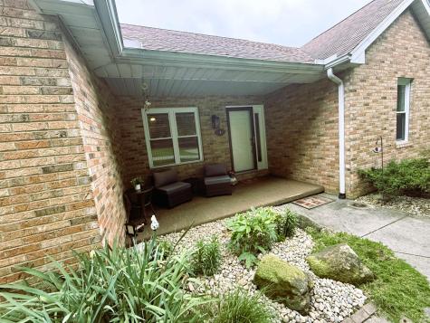 4 White Ridge Court Washington IN 47501