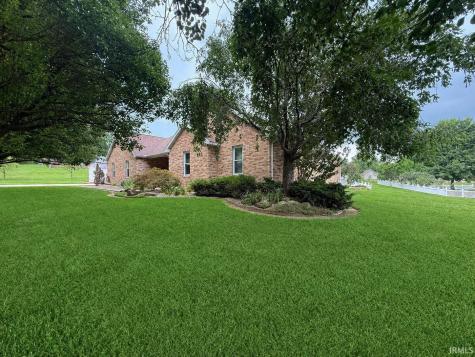 4 White Ridge Court Washington IN 47501