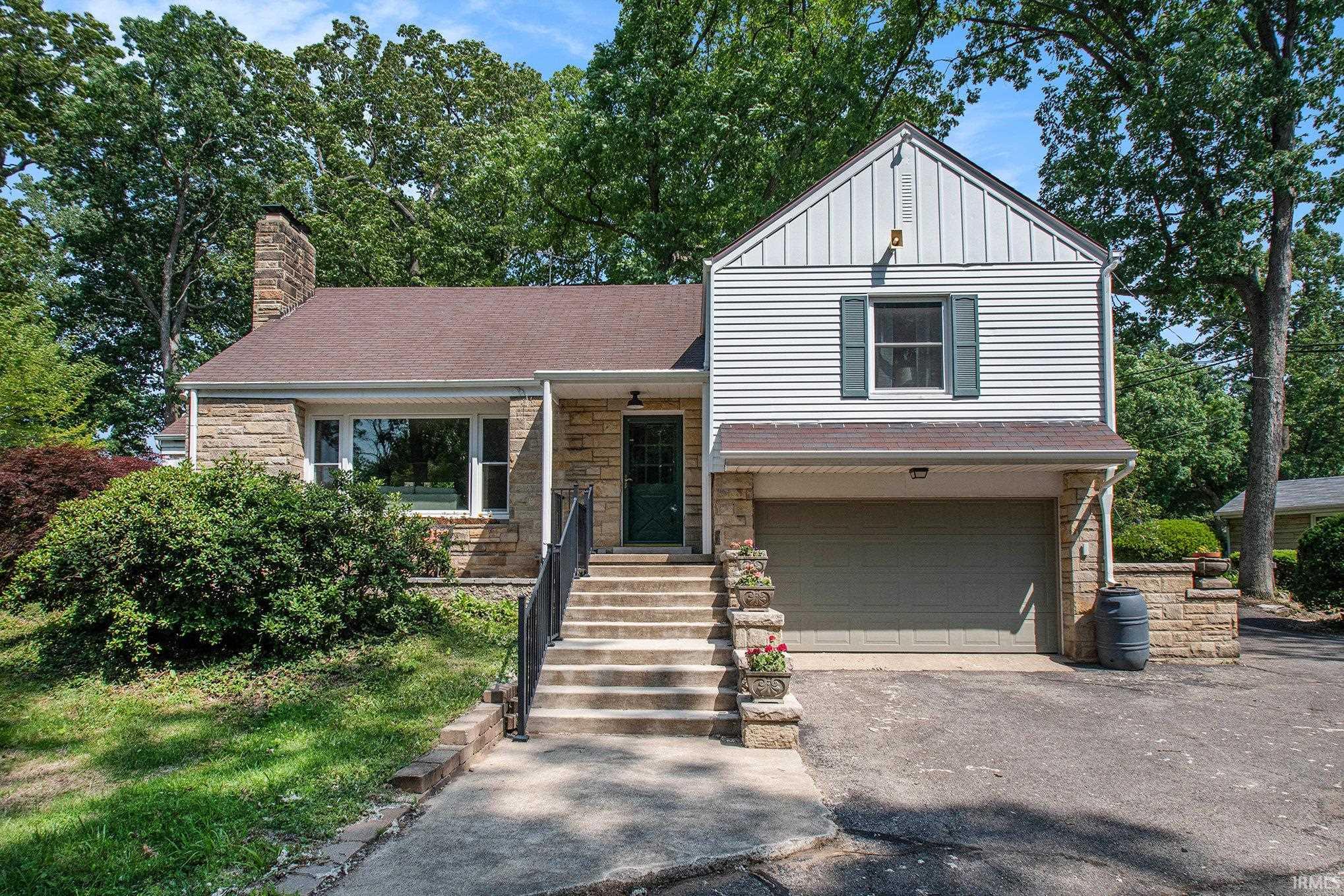 1730 Oak Park Drive South Bend IN 46617