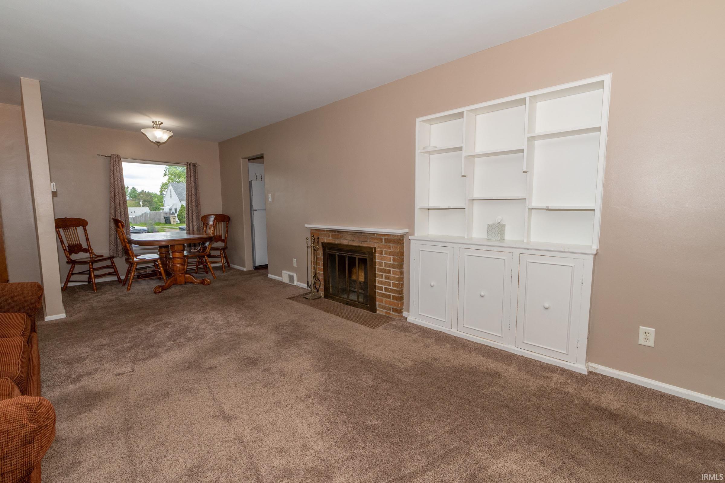 1922 E Fox Street South Bend IN 46613