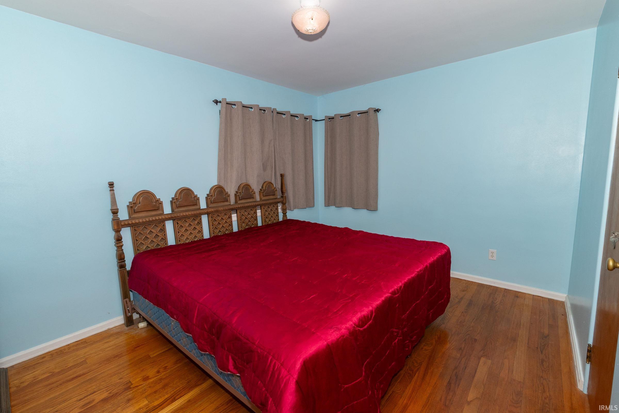 1922 E Fox Street South Bend IN 46613