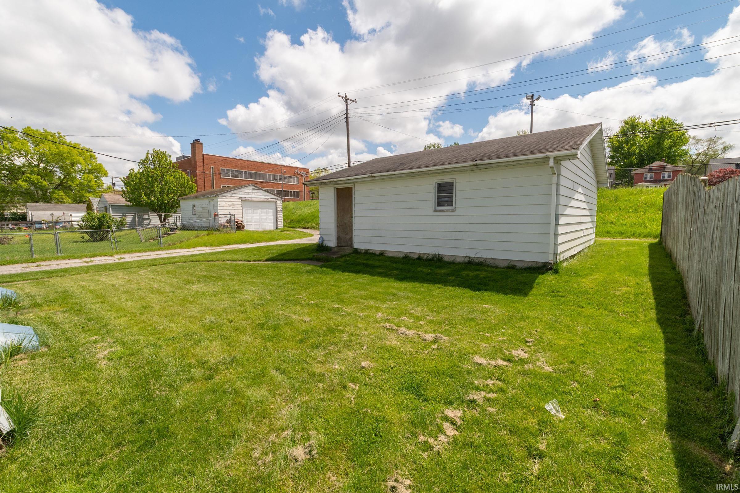 1922 E Fox Street South Bend IN 46613
