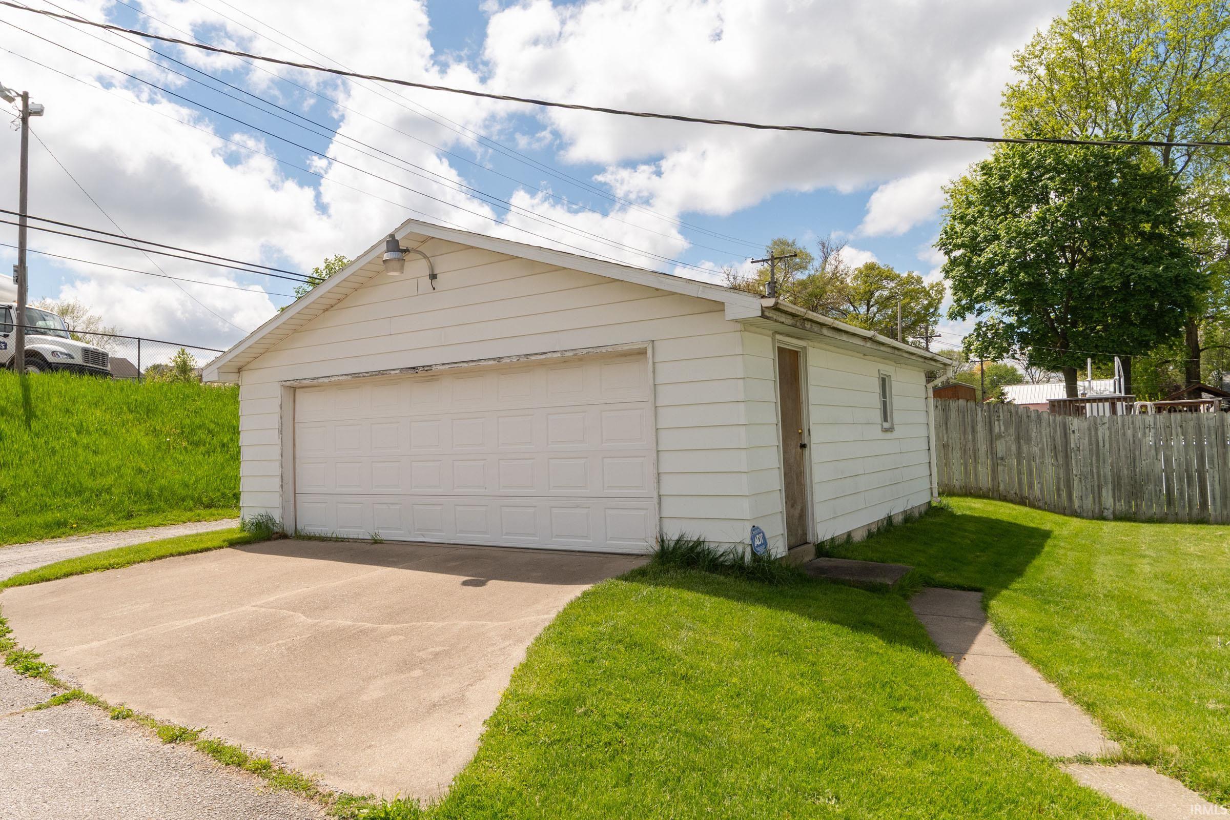 1922 E Fox Street South Bend IN 46613