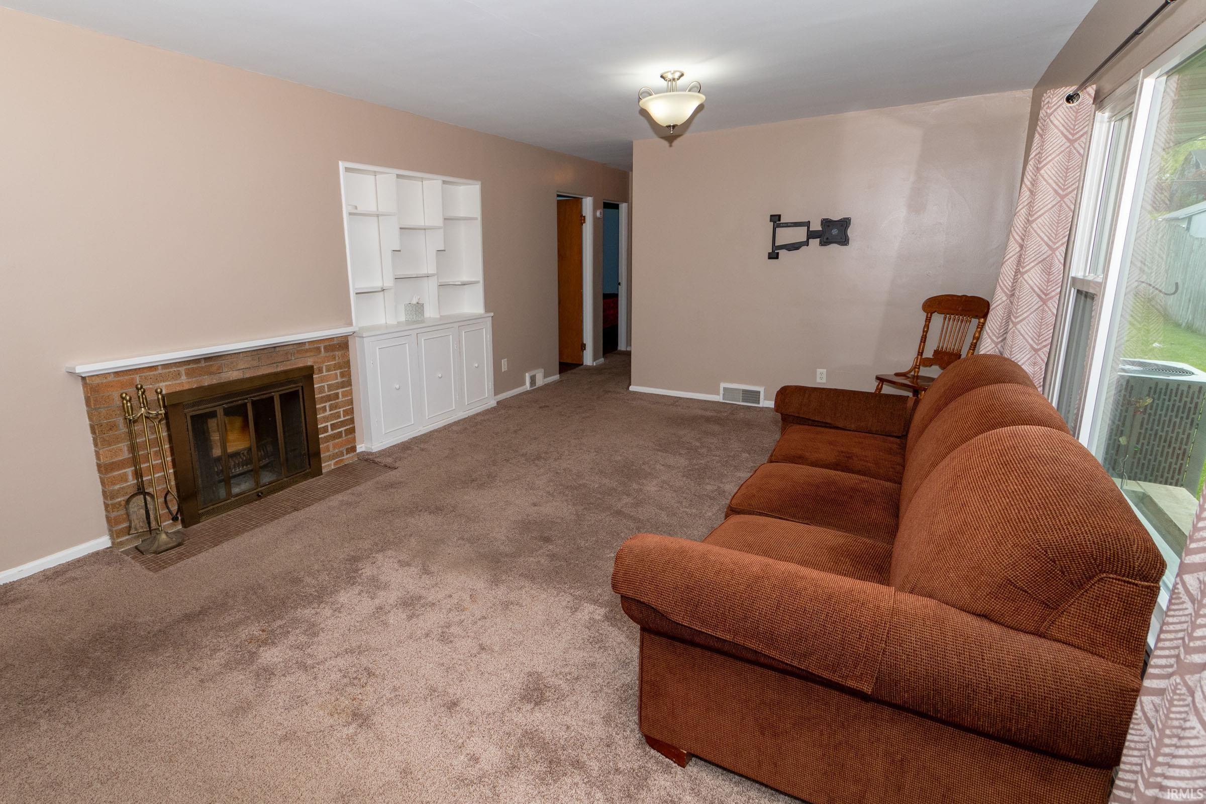1922 E Fox Street South Bend IN 46613